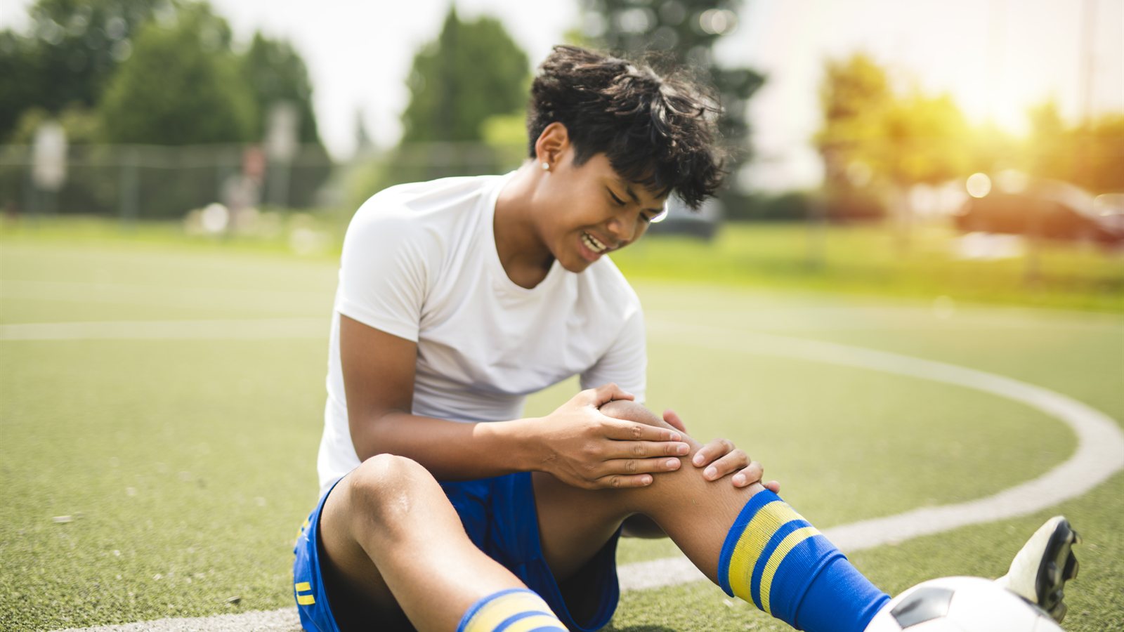 Knee pain after sports injury