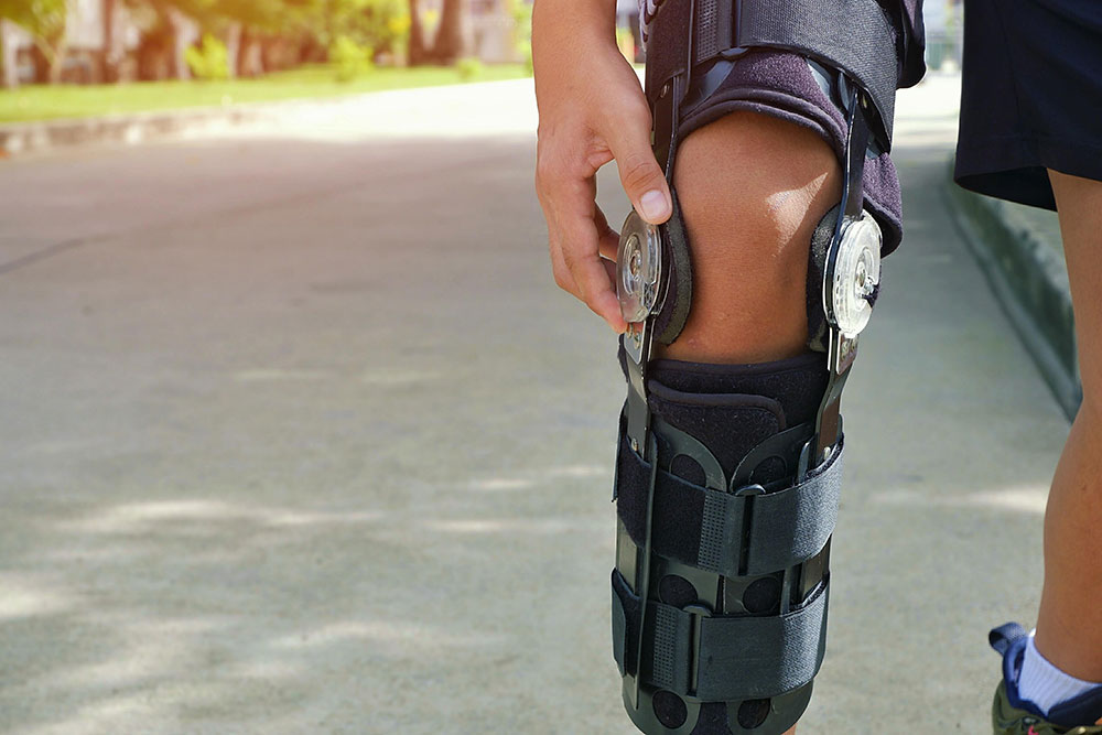 Meniscus injury specialist