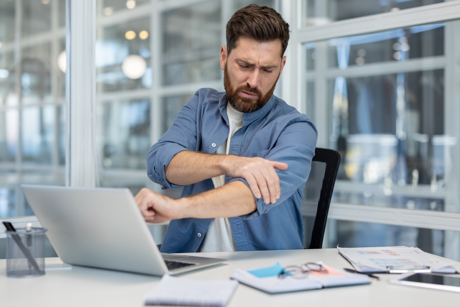 telehealth consultation for elbow injury